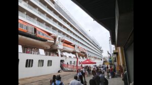 Mombasa-Receive-Over-700-Tourists-Aboard-Luxurious-Ship